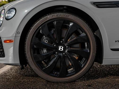 2022 Bentley Flying Spur V8