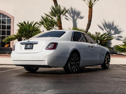 2024 Rolls-Royce Ghost Base