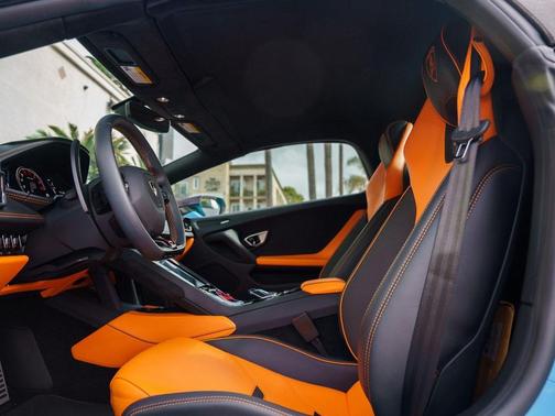 2024 Lamborghini Huracan EVO Spyder