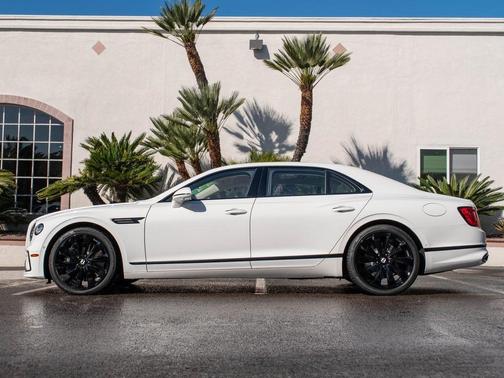 2026 Bentley Flying Spur 