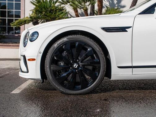 2026 Bentley Flying Spur 