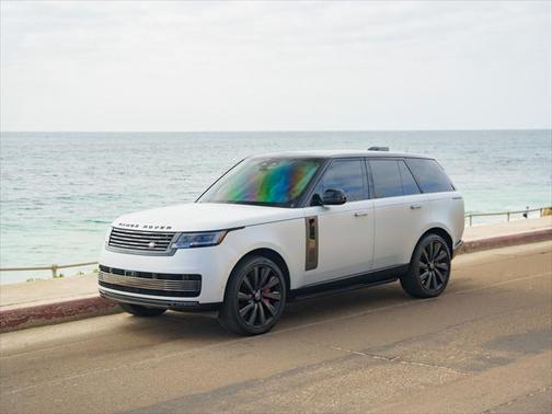 2024 Land Rover Range Rover P615 SV