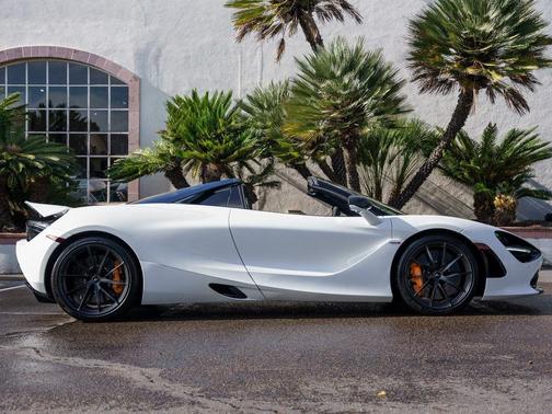 2023 McLaren 720S Base
