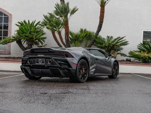 2021 Lamborghini Huracan EVO Spyder