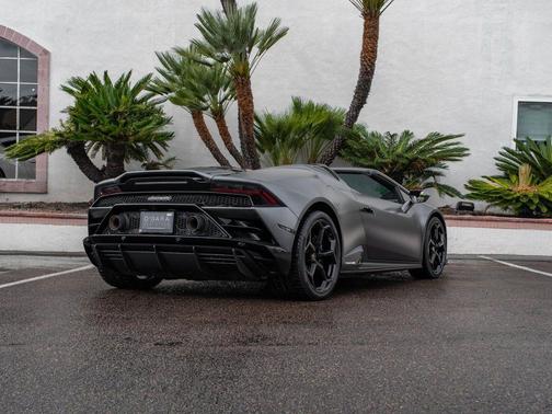 2024 Lamborghini Huracan EVO Spyder