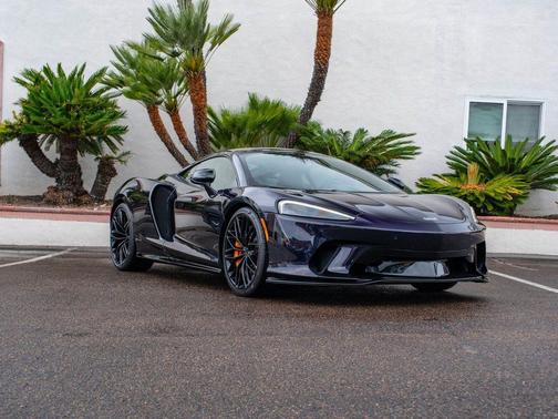 2023 McLaren GT Base