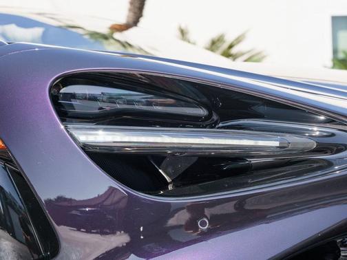 2022 McLaren 765LT Spider