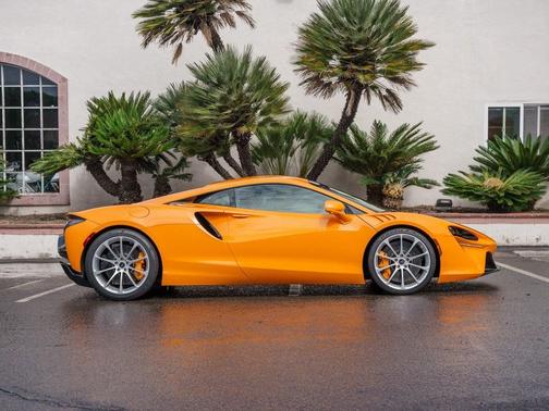 2025 McLaren Artura TechLux