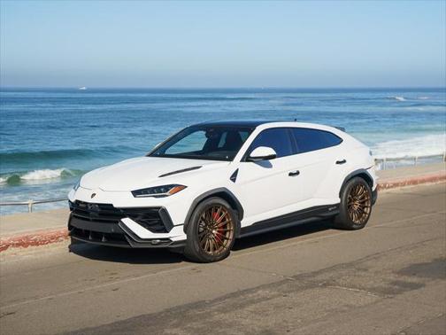 2023 Lamborghini Urus Performante