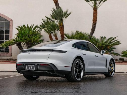 2020 Porsche Taycan 4S