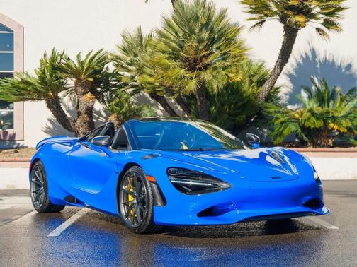 2025 McLaren 750S Spider