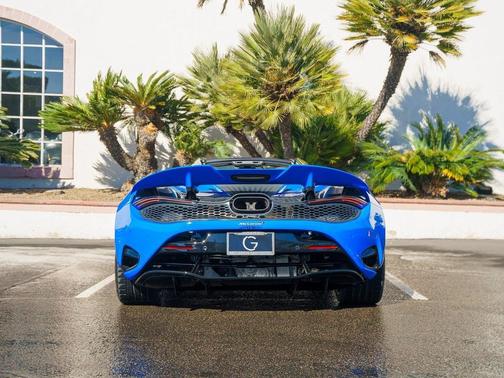 2025 McLaren 750S Spider