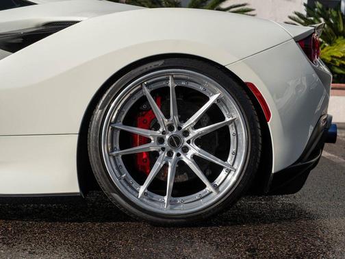 2020 Ferrari F8 Tributo Base