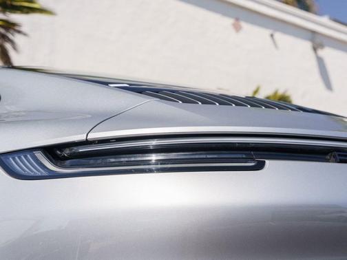 2022 Porsche 911 Carrera 4S