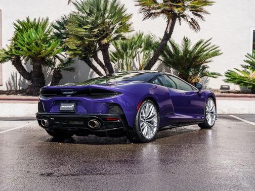 2025 McLaren GTS 