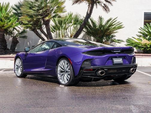 2025 McLaren GTS 