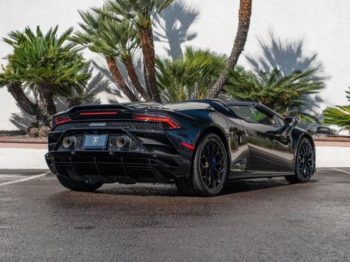 2024 Lamborghini Huracan EVO Spyder