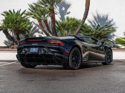 2024 Lamborghini Huracan EVO Spyder