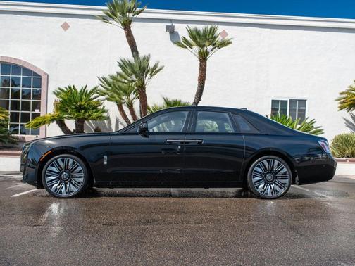 Black Diamond 2026 Rolls-Royce Ghost