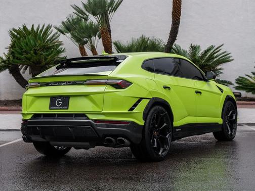 2024 Lamborghini Urus Performante