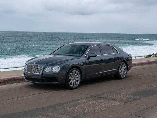 2018 Bentley Flying Spur V8