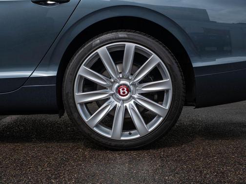 2018 Bentley Flying Spur V8