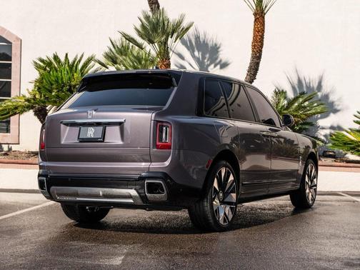 2025 Rolls-Royce Cullinan Base
