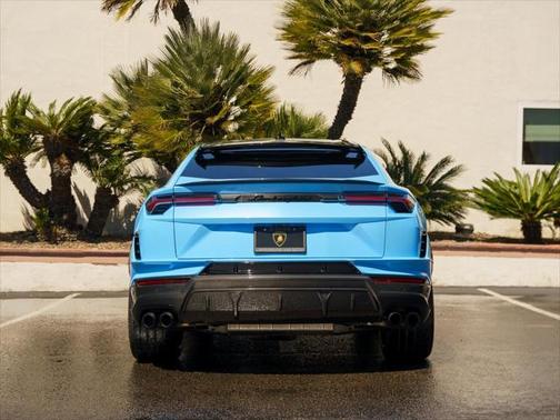 2024 Lamborghini Urus Performante