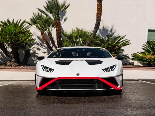 2024 Lamborghini Huracan STO Coupe