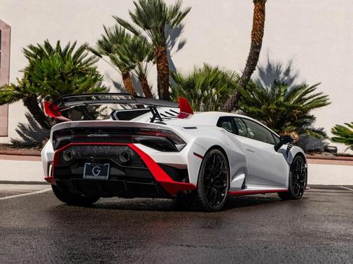 2024 Lamborghini Huracan STO Coupe