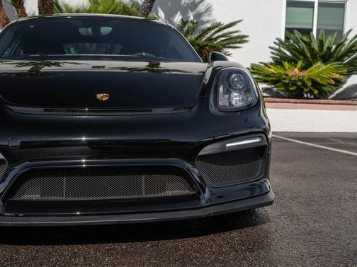 2016 Porsche Cayman GT4