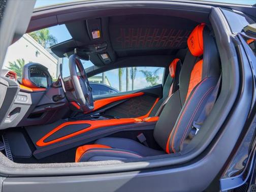 2024 Lamborghini Revuelto