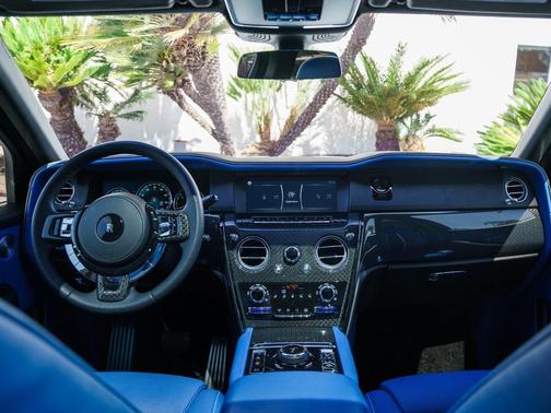 2023 Rolls-Royce Cullinan Black Badge
