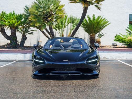 2025 McLaren 750S Spider