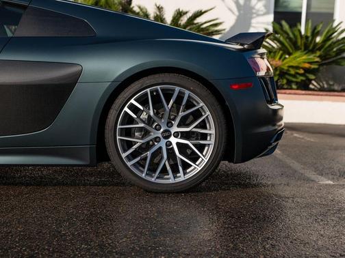 2017 Audi R8 5.2 V10 plus