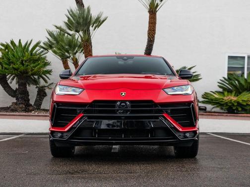2024 Lamborghini Urus S