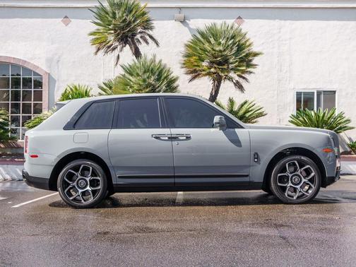 2022 Rolls-Royce Cullinan Black Badge
