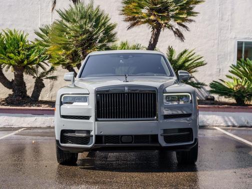 2022 Rolls-Royce Cullinan Black Badge