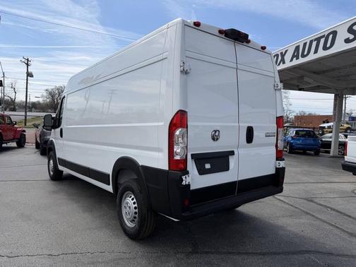 2025 RAM ProMaster 2500 Tradesman