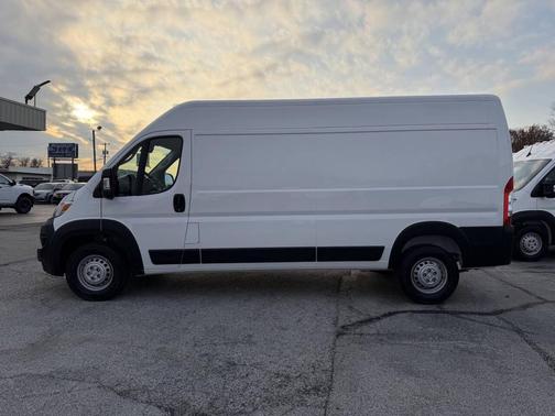 2025 RAM ProMaster 2500 Tradesman