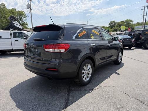 Platinum Graphite 2017 Kia Sorento LX