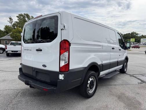 2018 Ford Transit-250 Base