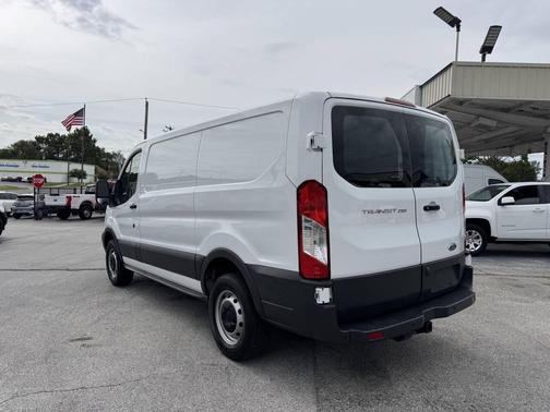 2018 Ford Transit-250 Base