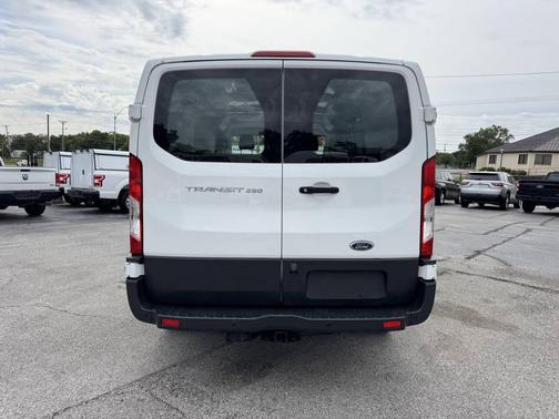 2018 Ford Transit-250 Base