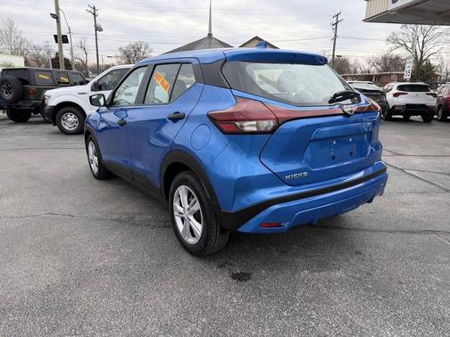 2022 Nissan Kicks S