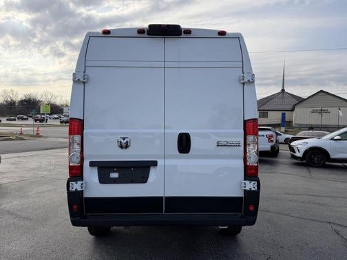 2025 RAM ProMaster 2500 Tradesman