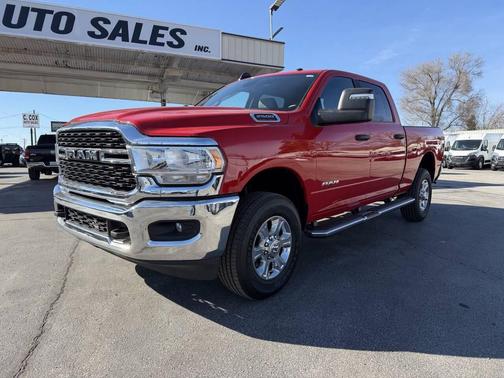 2024 RAM 2500 Big Horn Crew Cab 4x4 6'4' Box