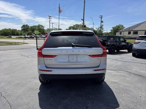 2020 Volvo XC60 T5 Momentum