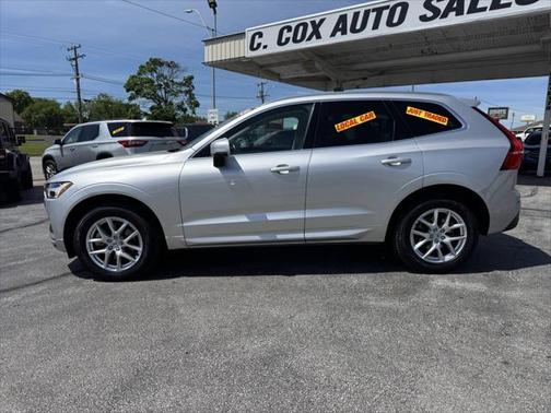2020 Volvo XC60 T5 Momentum