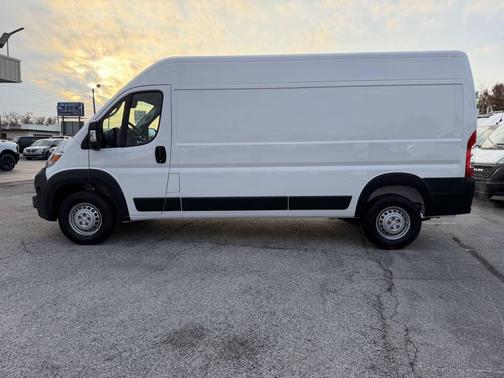 2025 RAM ProMaster 2500 Tradesman